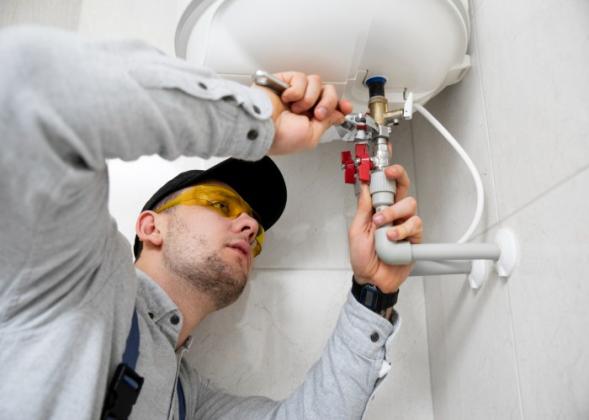 Professional Plumbing Services | Handyman Plumbing and Electrical Services in Dubai