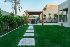 Crystal Clear Pool Cleaning by Experts