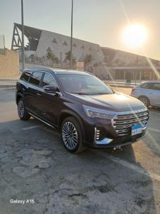 ايجار جيتور X90 العائلية: قيادة ممتعة واستكشاف بلا حدود