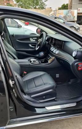 ايجار مرسيدس E200 بالسائق لخدمة آمنة وموثوقة على مدار الساعة.