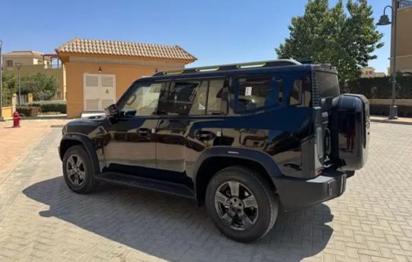 إيجار جيتور T2 بالسائق لرحلات العائلات: مساحة وسلامة وخدمة شخصية.