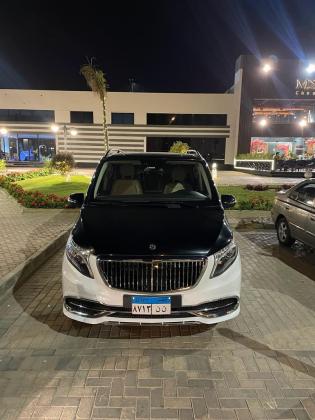 ايجار مرسيدس فيانو بالسائق لخدمة كبار الزوار VIP وتوفير الراحة المطلقة.