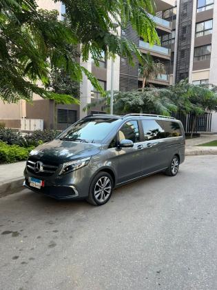 تأجير مرسيدس V-Class 2025.. أفخم فان سياحي في مصر!