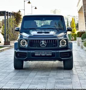 احجز الآن مرسيدس G63 القوية مع سائق خاص لتجعل وصولك للمط�