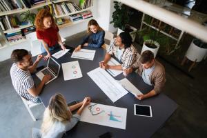 Freelance Graphic Designer Dubai