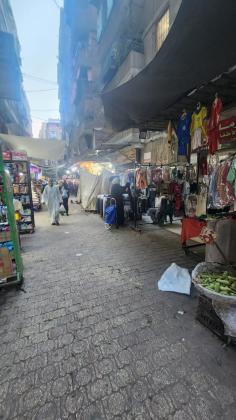 محل للبيع