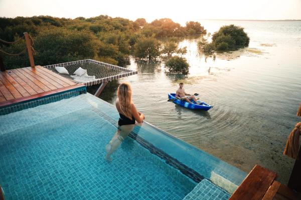 Best Resorts for Honeymoons Dubai | Beach Resort in Dubai